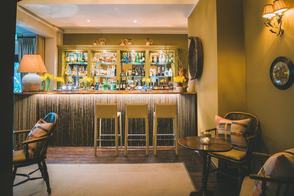 The Coed-Y-Mwstwr Hotel Bridgend  Zewnętrze zdjęcie