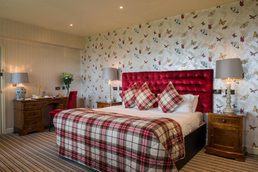 The Coed-Y-Mwstwr Hotel Bridgend  Zewnętrze zdjęcie